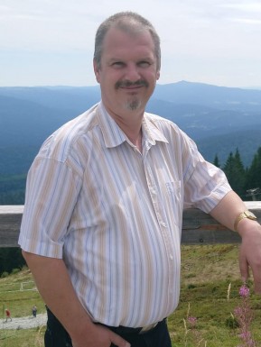 <span>Paul, 48</span> <span style='width: 25px; height: 16px; float: right; background-image: url(/bitmaps/flags_small/DE.PNG)'> </span><span style='float: right;margin-right: 20px;'><i class='fa fa-heart'></i> 4</span><br><span>Leipzig, Germany</span> <input type='button' class='joinbtn' style='float: right' value='JOIN NOW' />