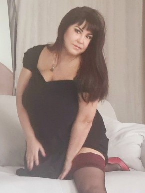 <span>Angelika, 46</span> <span style='width: 25px; height: 16px; float: right; background-image: url(/bitmaps/flags_small/LU.PNG)'> </span><br><span>Люксембург, Luxembourg</span> <input type='button' class='joinbtn' style='float: right' value='JOIN NOW' />