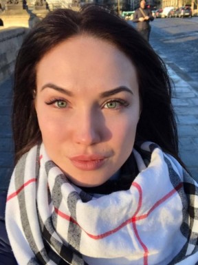 <span>Nastya, 30</span> <span style='width: 25px; height: 16px; float: right; background-image: url(/bitmaps/flags_small/HU.PNG)'> </span><span style='float: right;margin-right: 20px;'><i class='fa fa-heart'></i> 13</span><br><span>Budapest, Hungary</span> <input type='button' class='joinbtn' style='float: right' value='JOIN NOW' />