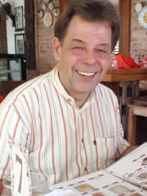 <span>Peter, 65</span> <span style='width: 25px; height: 16px; float: right; background-image: url(/bitmaps/flags_small/DE.PNG)'> </span><span style='float: right;margin-right: 20px;'><i class='fa fa-heart'></i> 7</span><br><span>Kalkar, Germany</span> <input type='button' class='joinbtn' style='float: right' value='JOIN NOW' />
