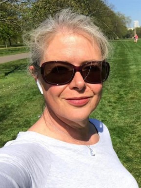 <span>Karen, 63</span> <span style='width: 25px; height: 16px; float: right; background-image: url(/bitmaps/flags_small/CH.PNG)'> </span><span style='float: right;margin-right: 20px;'><i class='fa fa-heart'></i> 23</span><br><span>Zürich, Switzerland</span> <input type='button' class='joinbtn' style='float: right' value='JOIN NOW' />
