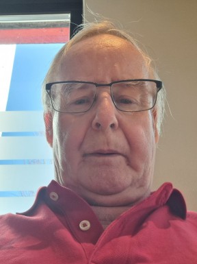 <span>Claudio, 66</span> <span style='width: 25px; height: 16px; float: right; background-image: url(/bitmaps/flags_small/CH.PNG)'> </span><span style='float: right;margin-right: 20px;'><i class='fa fa-heart'></i> 5</span><br><span>Bern, Switzerland</span> <input type='button' class='joinbtn' style='float: right' value='JOIN NOW' />