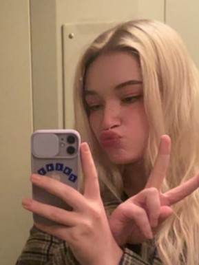 <span>Nastya, 21</span> <span style='width: 25px; height: 16px; float: right; background-image: url(/bitmaps/flags_small/UA.PNG)'> </span><span style='float: right;margin-right: 20px;'><i class='fa fa-heart'></i> 28</span><br><span>Kiev, Ukraine</span> <input type='button' class='joinbtn' style='float: right' value='JOIN NOW' />