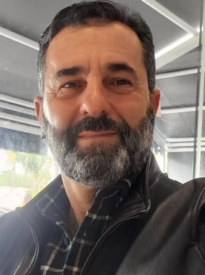 American men looking for love