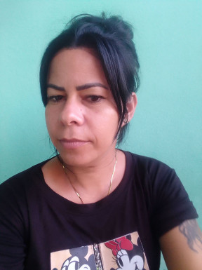 <span>Roxana, 40</span>&nbsp;<span style='width: 25px; height: 16px; float: right; background-image: url(/bitmaps/flags_small/CU.PNG)'>&nbsp;</span><br><span>Holguin, Cuba</span>&nbsp;<input type='button' class='joinbtn' style='float: right' value='JOIN NOW' />