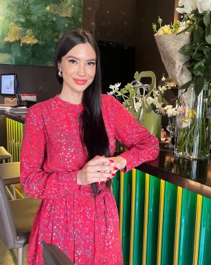 <span>Liliya, 33</span> <span style='width: 25px; height: 16px; float: right; background-image: url(/bitmaps/flags_small/BY.PNG)'> </span><br><span>Minsk, Biélorussie</span> <input type='button' class='joinbtn' style='float: right' value='JOIN NOW' />