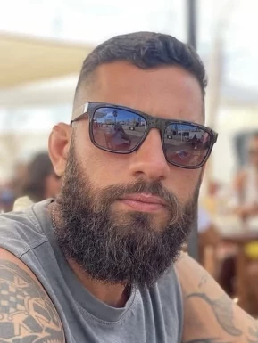American men looking for love