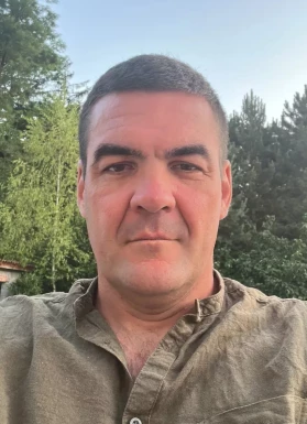 French men looking for love