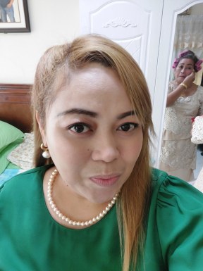 <span>Christine Marie, 41</span> <span style='width: 25px; height: 16px; float: right; background-image: url(/bitmaps/flags_small/PH.PNG)'> </span><br><span>Cebu, Philippines</span> <input type='button' class='joinbtn' style='float: right' value='JOIN NOW' />