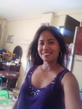 <span>Gwendolyn, 44</span> <span style='width: 25px; height: 16px; float: right; background-image: url(/bitmaps/flags_small/PH.PNG)'> </span><br><span>Cebu, Philippines</span> <input type='button' class='joinbtn' style='float: right' value='JOIN NOW' />