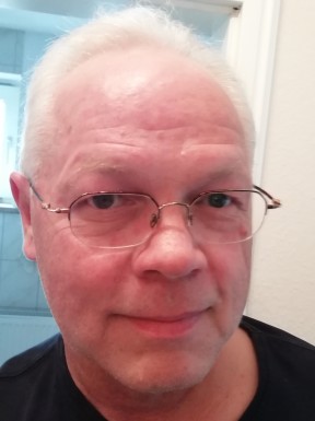 <span>Horst, 64</span> <span style='width: 25px; height: 16px; float: right; background-image: url(/bitmaps/flags_small/DE.PNG)'> </span><span style='float: right;margin-right: 20px;'><i class='fa fa-heart'></i> 9</span><br><span>Schleswig, Germany</span> <input type='button' class='joinbtn' style='float: right' value='JOIN NOW' />